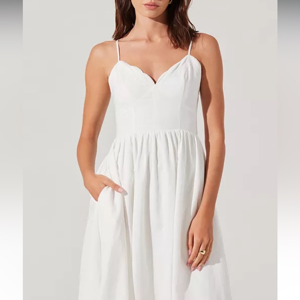 Elegant White Spaghetti Strap Dress